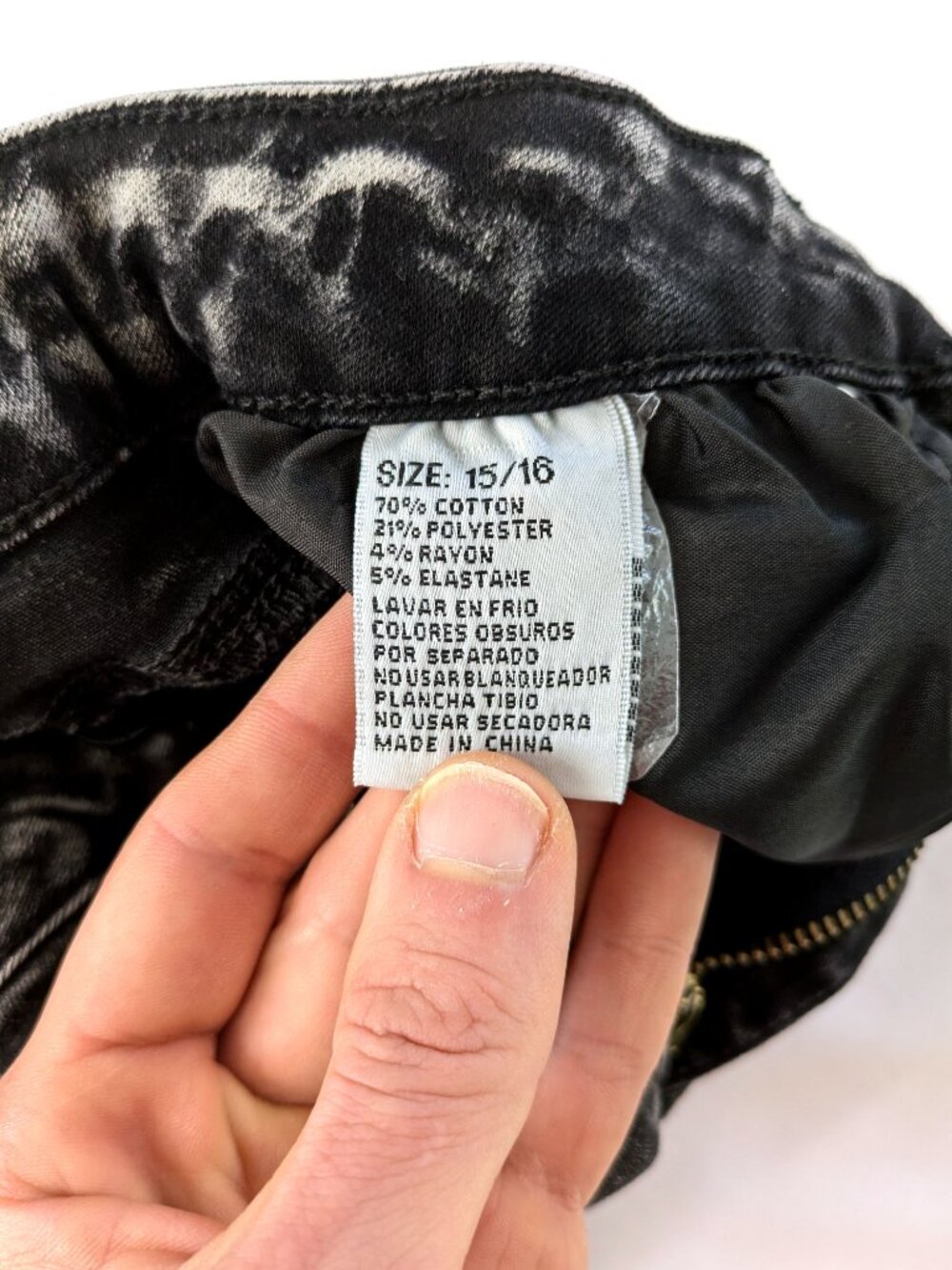 Distressed Black Bamboo Jeans - Girl's 15/16 - Youth Skinny Destroyed Look - Picture 6 of 6